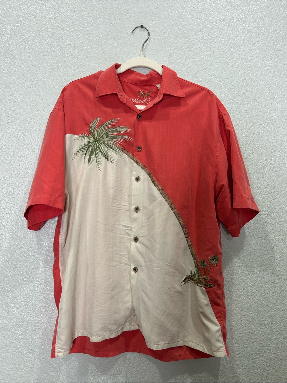 Bamboo Cay Men's Casual Short-Sleeve Panel Palm Shirt in Red and White